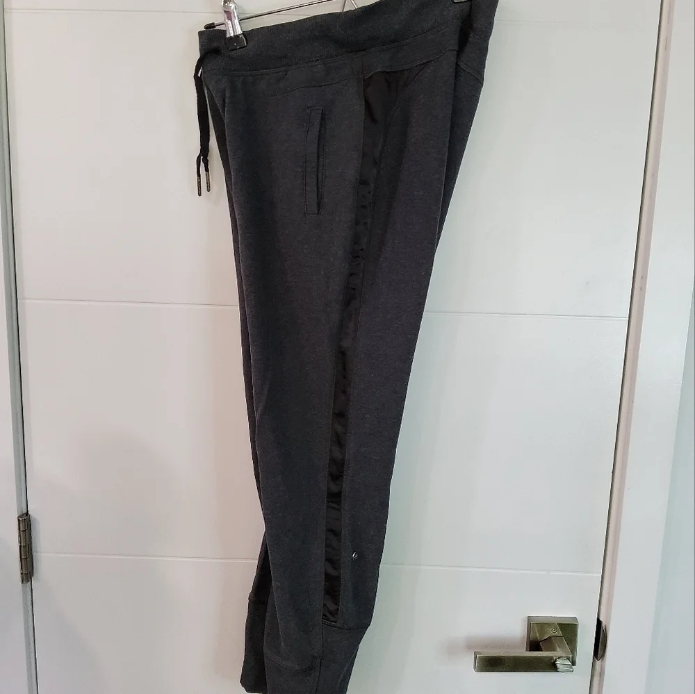 Lululemon Athletica Warm Down Joggers Size 4